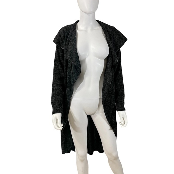 Cardigan Grey Long Sweater
New - Picture 7 of 9